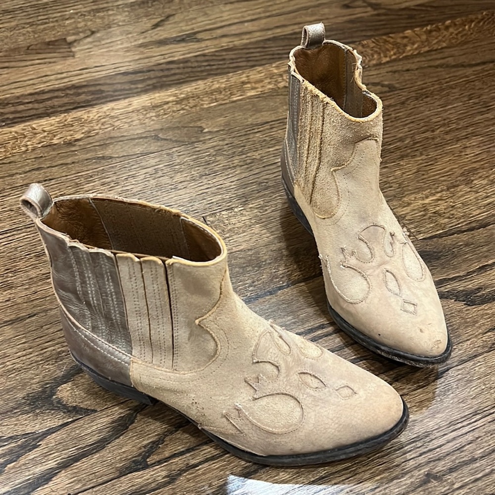 Brand: Matisse. Tan. Ankle height cowboy boots.